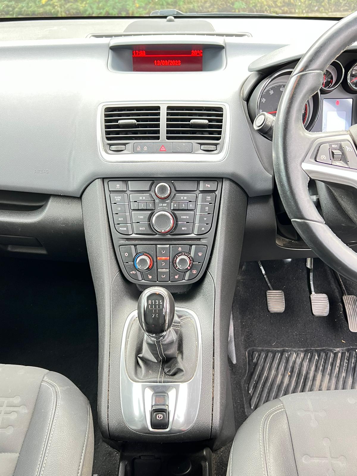 Vauxhall Meriva Tech Line 2013