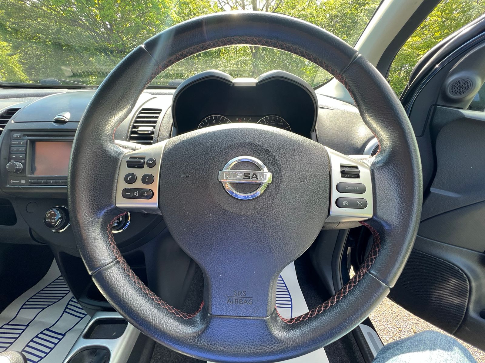 Nissan Note n-tec (2011)