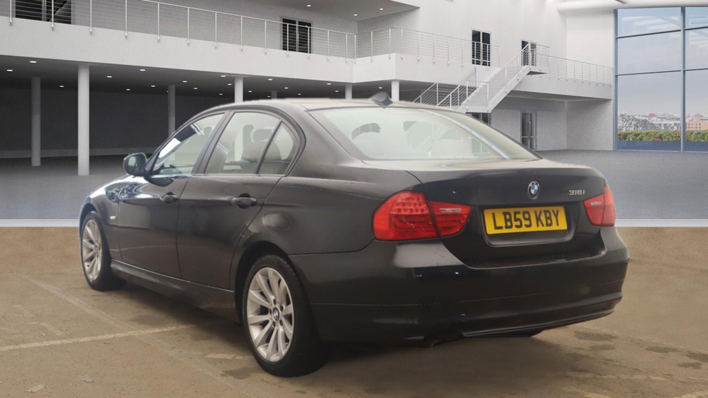 BMW 3 Series SE (2010)