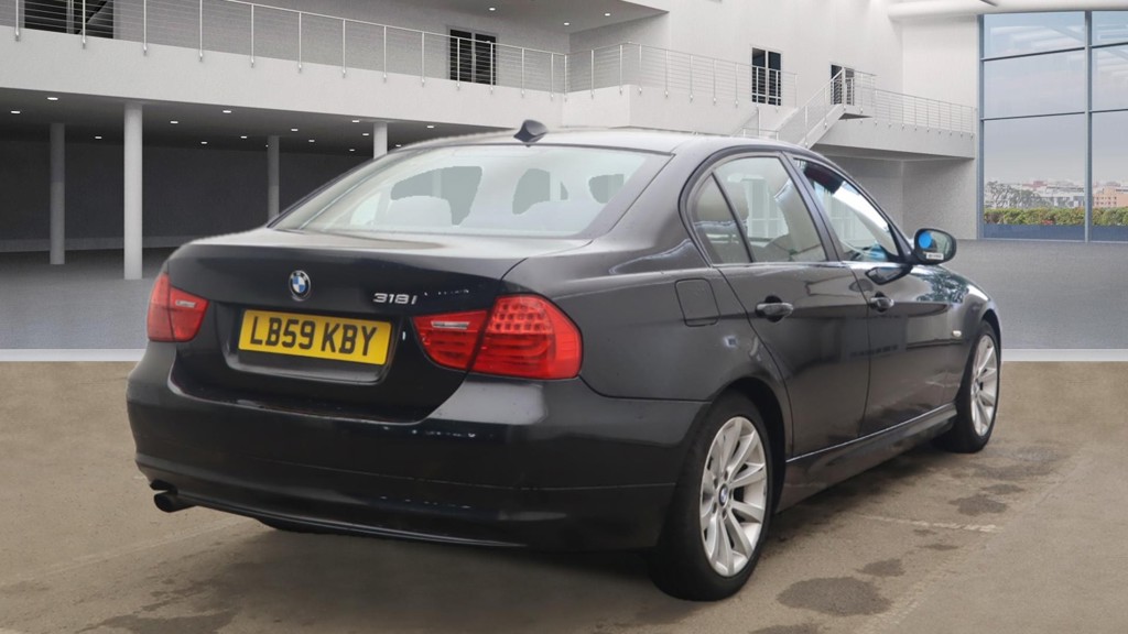 BMW 3 Series SE (2010)